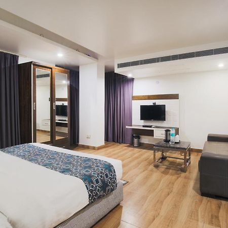 Hotel Uppal International, Near New Delhi Railway Station Exteriör bild