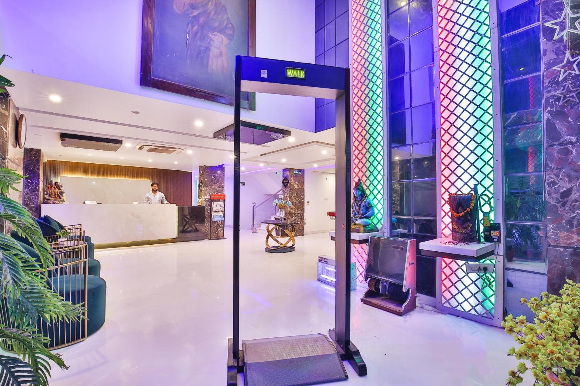 Hotel Uppal International, Near New Delhi Railway Station Exteriör bild