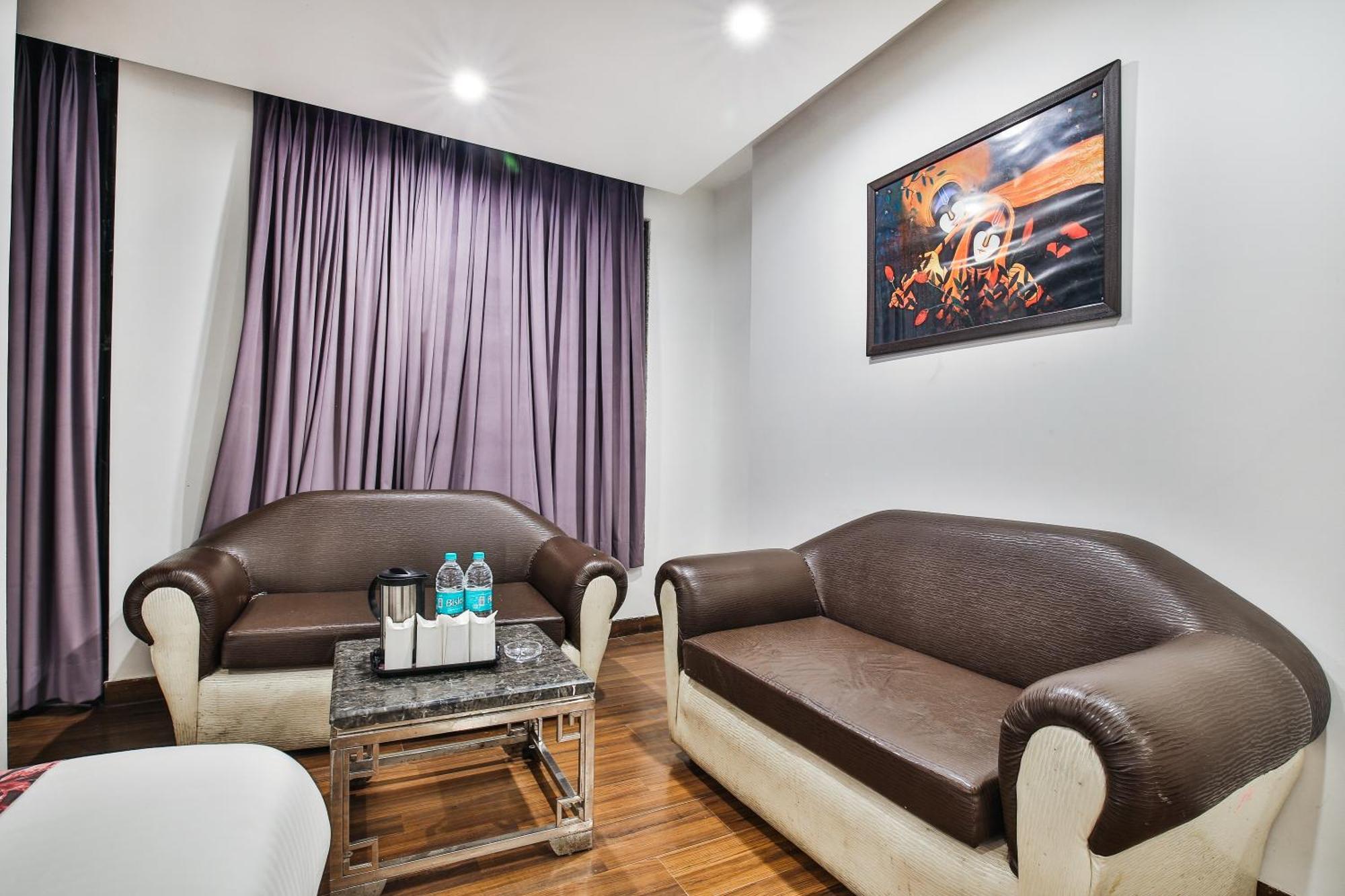 Hotel Uppal International, Near New Delhi Railway Station Exteriör bild