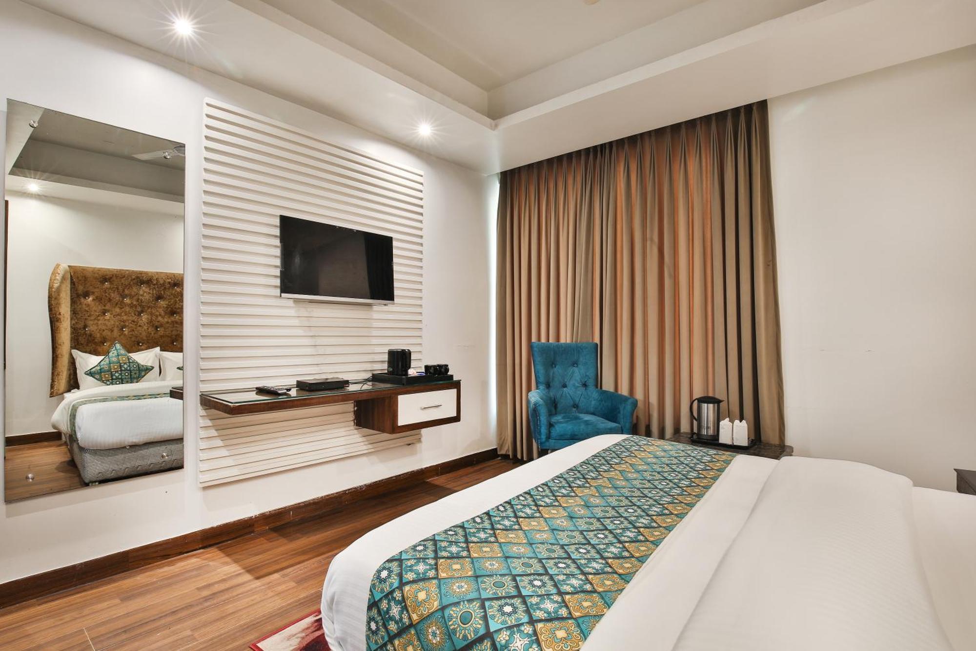 Hotel Uppal International, Near New Delhi Railway Station Exteriör bild