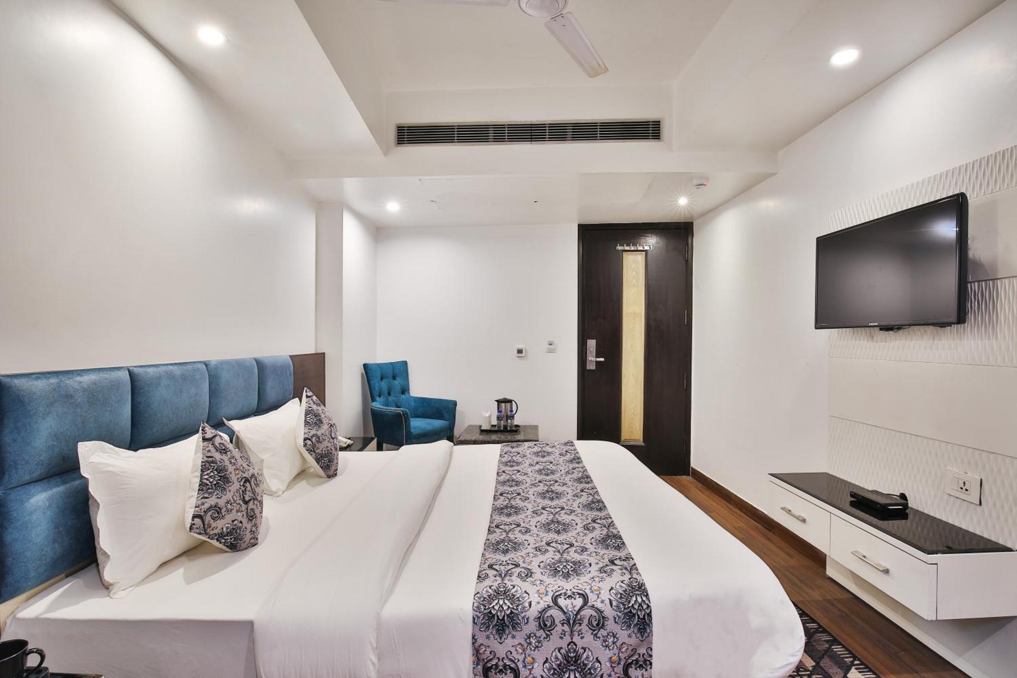 Hotel Uppal International, Near New Delhi Railway Station Exteriör bild