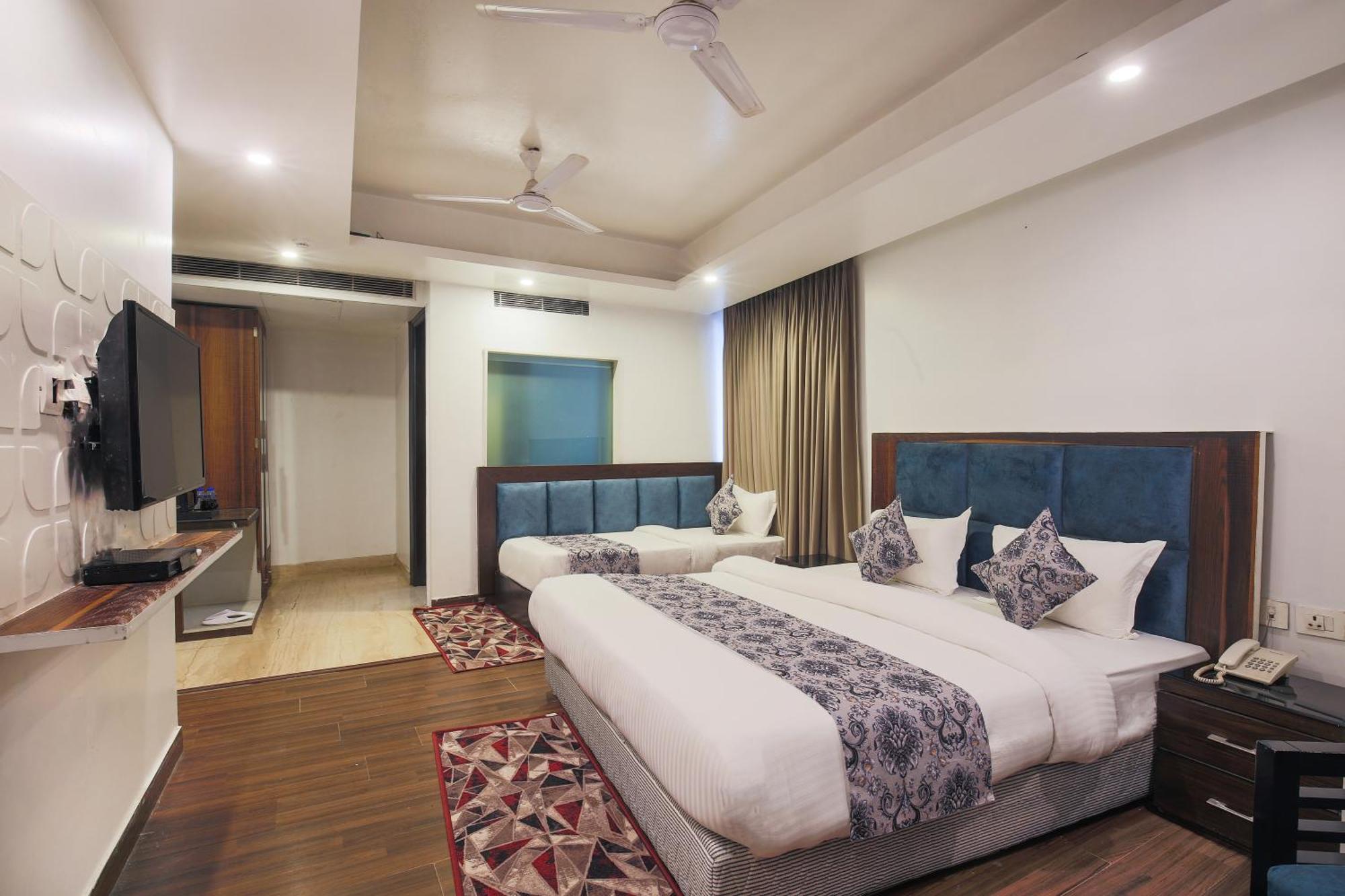 Hotel Uppal International, Near New Delhi Railway Station Exteriör bild