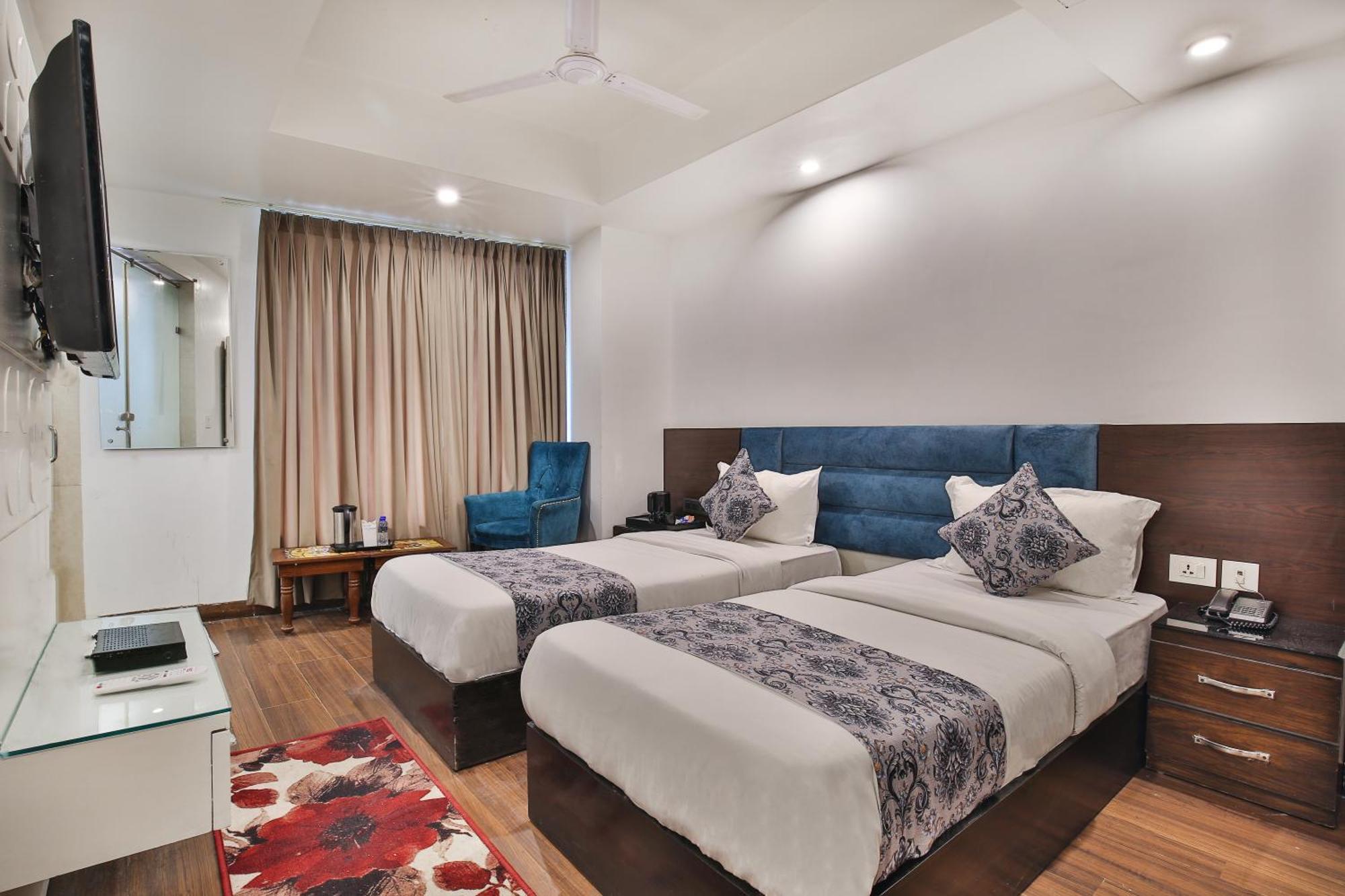 Hotel Uppal International, Near New Delhi Railway Station Exteriör bild