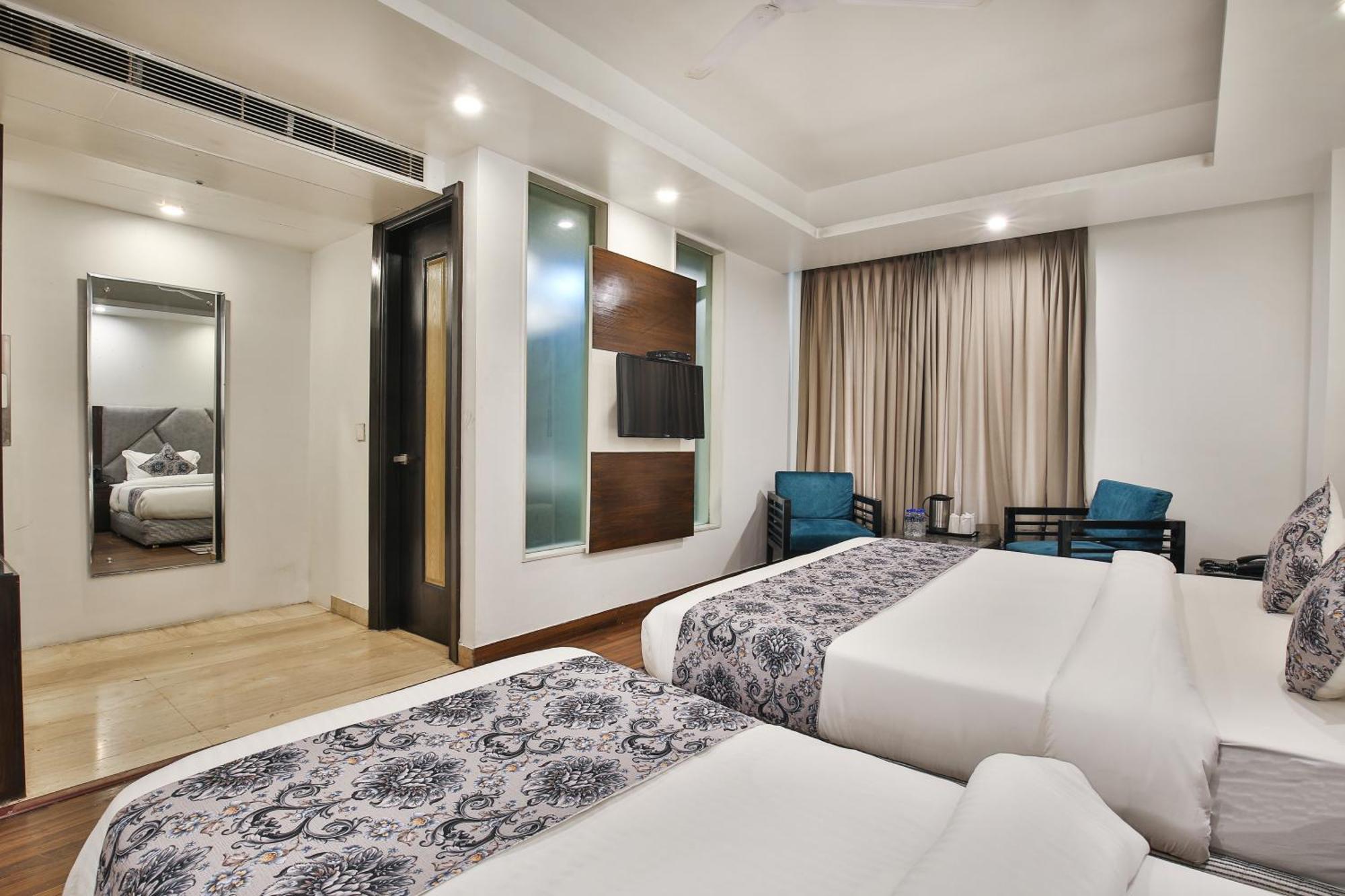 Hotel Uppal International, Near New Delhi Railway Station Exteriör bild