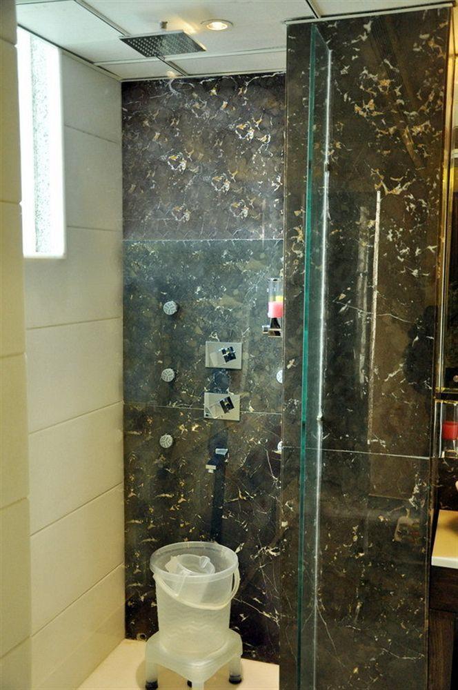 Hotel Uppal International, Near New Delhi Railway Station Exteriör bild