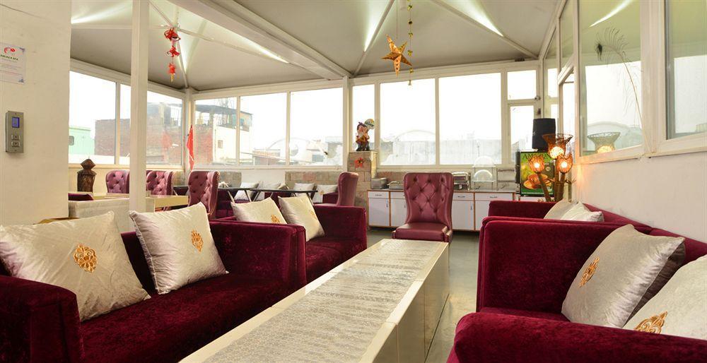 Hotel Uppal International, Near New Delhi Railway Station Exteriör bild