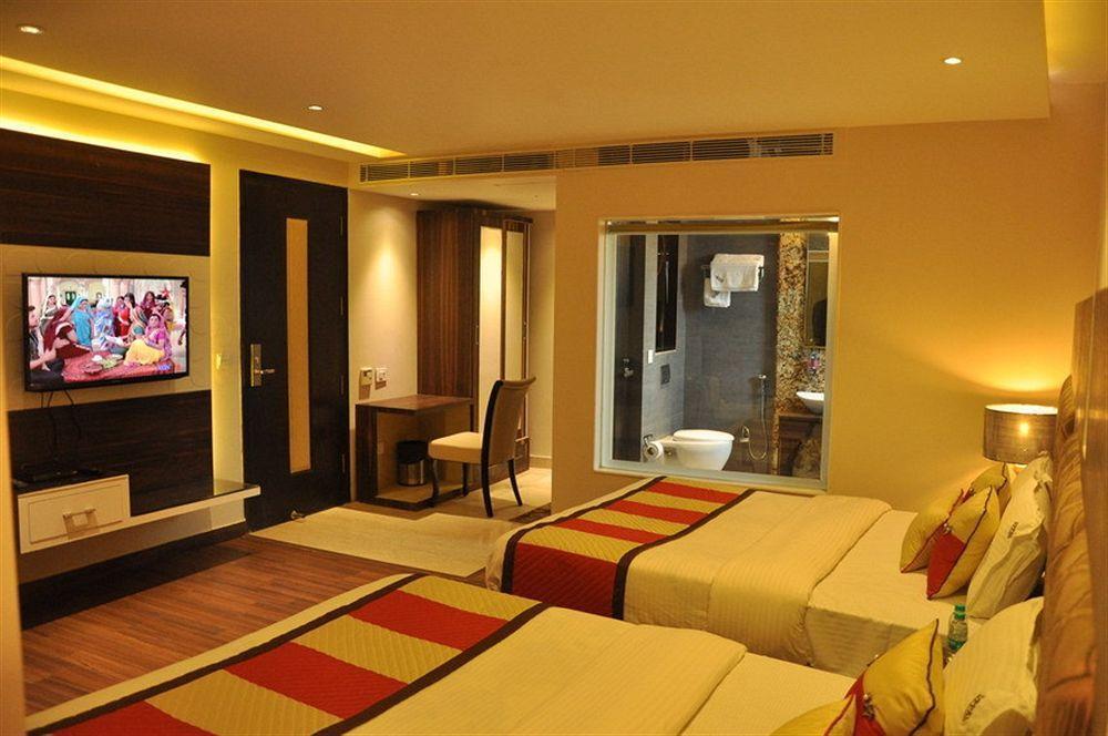 Hotel Uppal International, Near New Delhi Railway Station Exteriör bild
