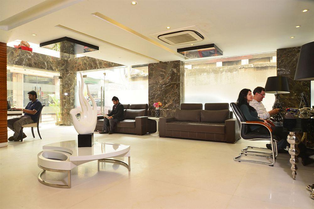 Hotel Uppal International, Near New Delhi Railway Station Exteriör bild