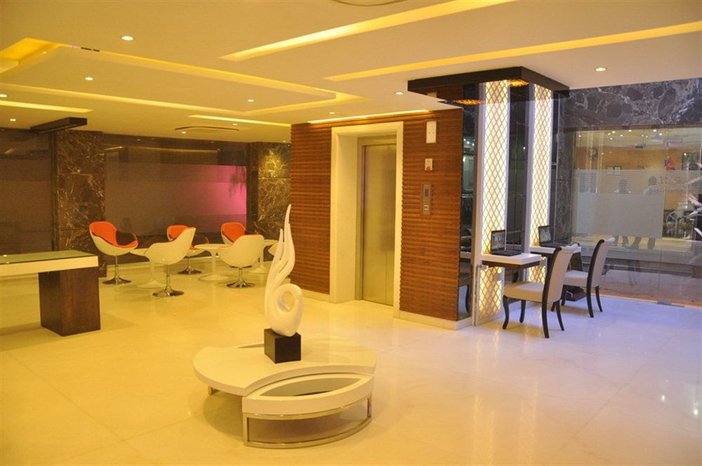 Hotel Uppal International, Near New Delhi Railway Station Exteriör bild